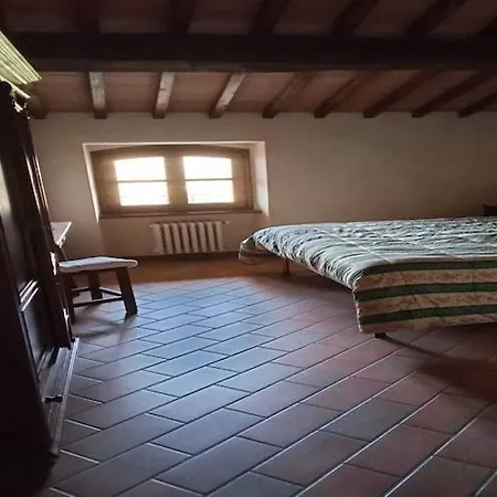 Casa de Férias Nice With Pool And Beautiful Garden Montone (Umbria)